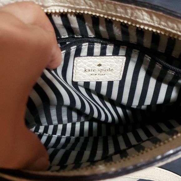 kate spade leather crossbody white black - Picture 4 of 4